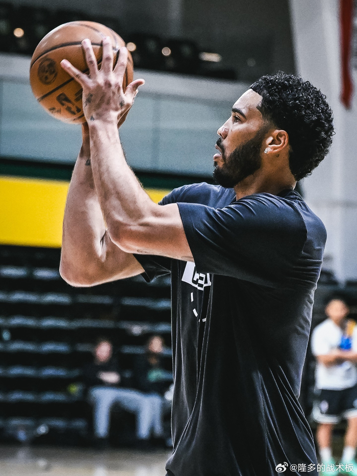 塔图姆在掘金比赛中高光表现转折点托特纳姆完成体检，广东宏远手感冰凉备战NBA常规赛看傻球迷 -麻将胡了官方网站