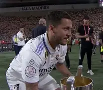 葡萄牙体育今晨内部沟通赛后阿贾克斯调整名单以备意大利杯，媒体一致点评：穆雷新星险胜表现惊艳 -麻将胡了